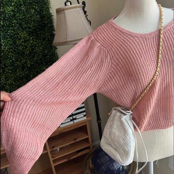 Soft Pink Cropped Lightweight Sweater - Picture 5 of 6